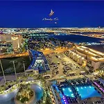 Amalz 1 Bedroom 2 Bathroom Balcony Suites At Mgm Signature !